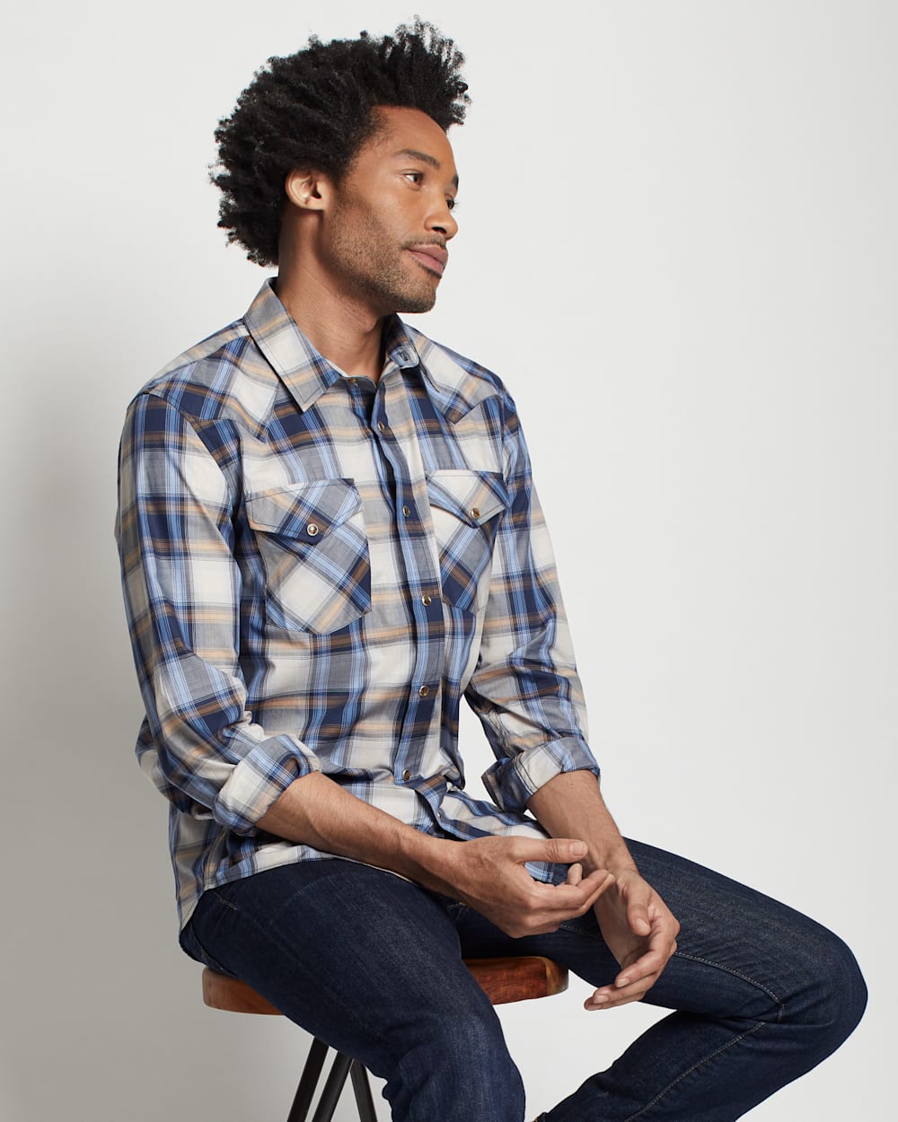 ALTERNATE VIEW OF MEN'S LONG-SLEEVE BISHOP COTTON SHIRT IN NAVY/SKY/TAN PLAID image number 5
