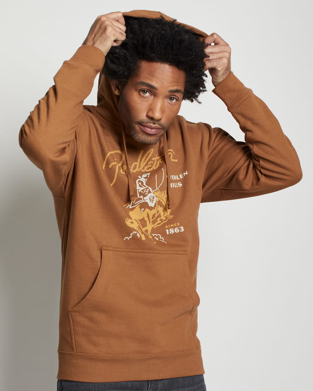 ALTERNATE VIEW OF UNISEX HERITAGE RODEO HOODIE IN SADDLE/GOLD image number 4