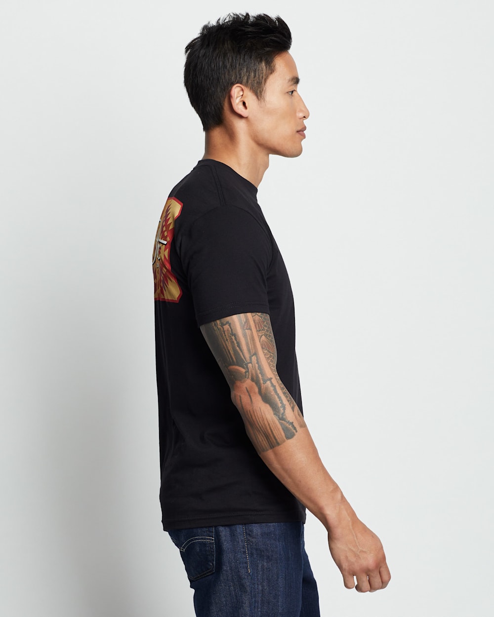 ALTERNATE VIEW OF MEN'S MISSION TRAILS GRAPHIC TEE IN BLACK/ORANGE image number 3