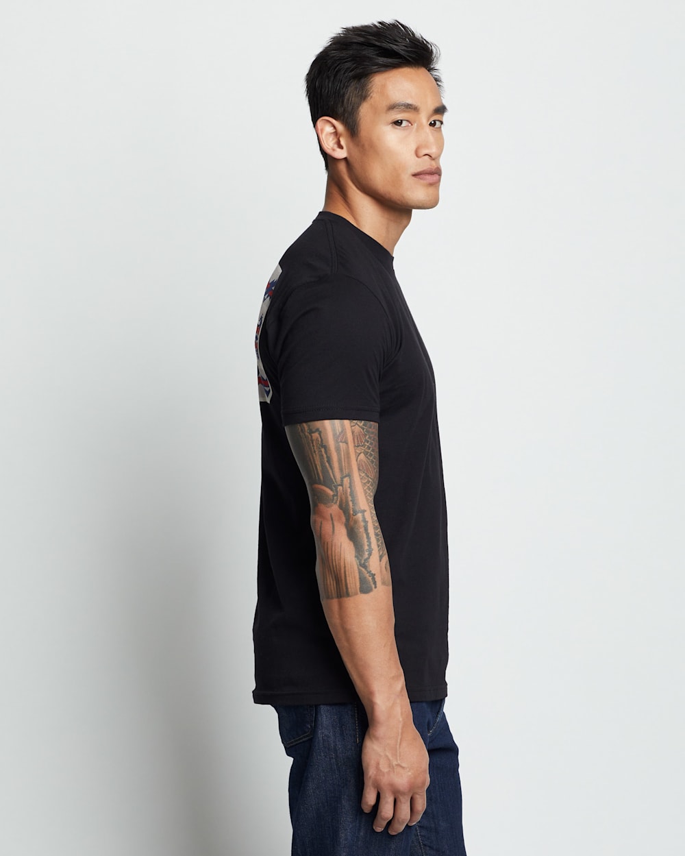 ALTERNATE VIEW OF MEN'S TECOPA HILLS LOGO GRAPHIC TEE IN BLACK/MULTI image number 4