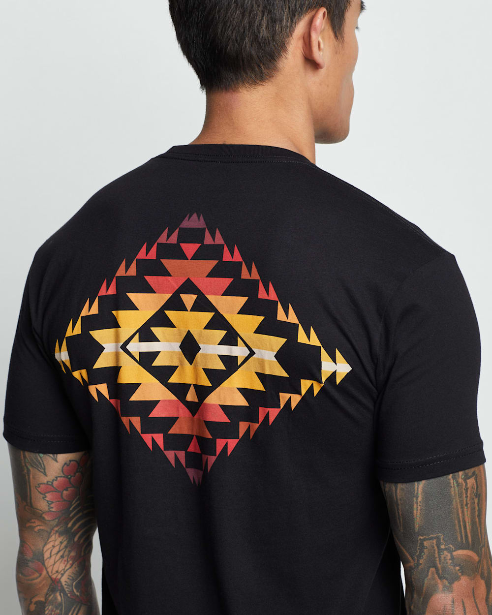 ALTERNATE VIEW OF MEN'S MISSION TRAILS LOGO GRAPHIC TEE IN BLACK/MULTI image number 5