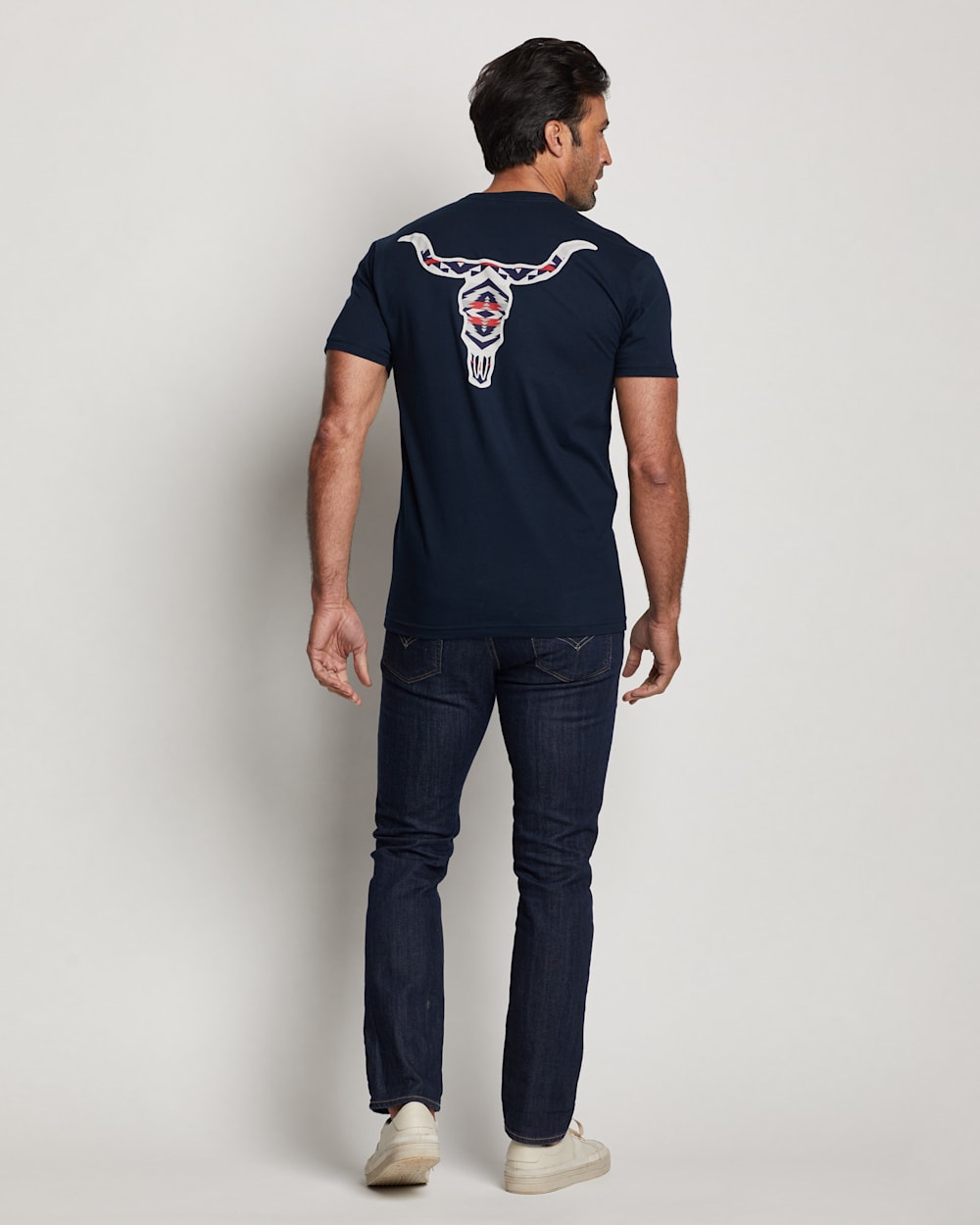 ALTERNATE VIEW OF MEN'S TECOPA HILLS LONGHORN GRAPHIC TEE IN MIDNIGHT NAVY/WHITE image number 3