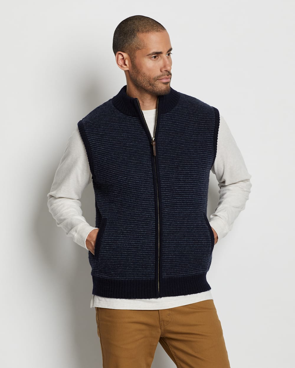 ALTERNATE VIEW OF MEN'S SHETLAND SWEATER VEST IN NAVY/INDIGO image number 6