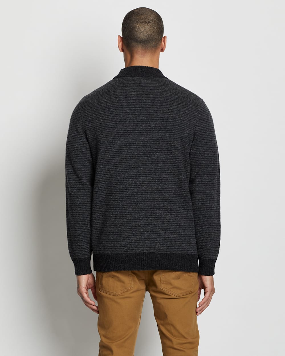 ALTERNATE VIEW OF MEN'S SHETLAND HALF-ZIP SWEATER IN CHARCOAL/BLACK image number 4