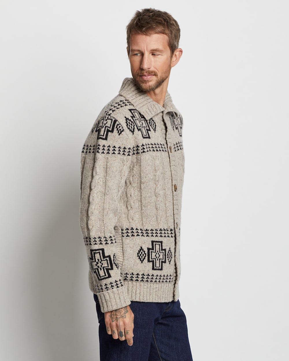 ALTERNATE VIEW OF MEN'S CABLE CROSS LAMBSWOOL CARDIGAN IN NATURAL DONEGAL image number 5