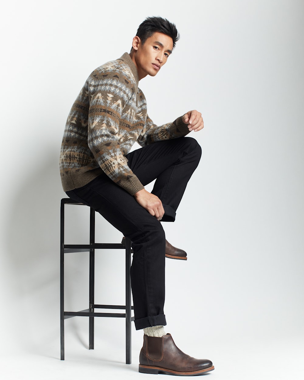 MEN'S SUMMIT PEAK LAMBSWOOL SWEATER IN TAN image number 1