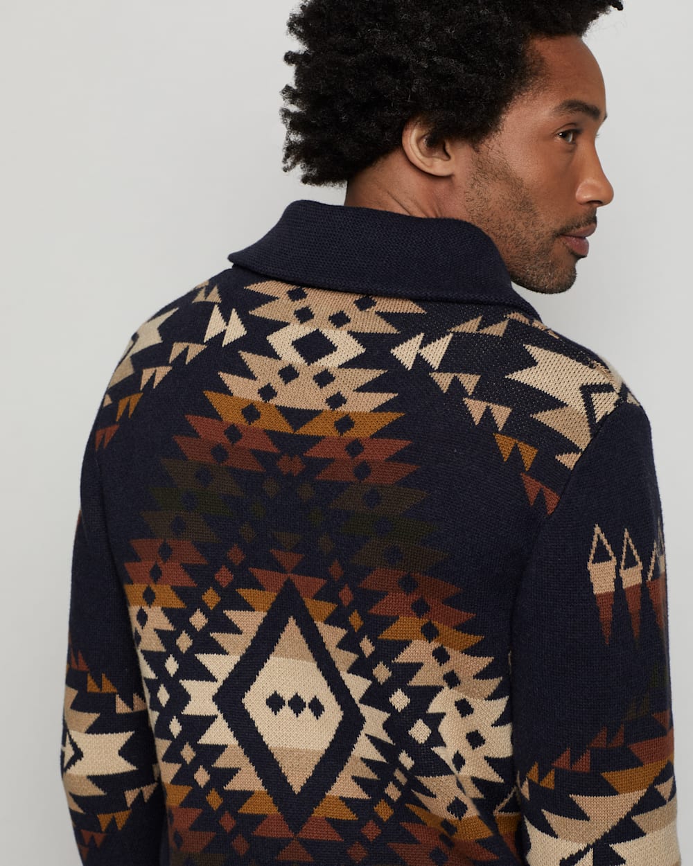ALTERNATE VIEW OF MEN'S MISSION TRAILS COTTON CARDIGAN IN NAVY MULTI image number 4