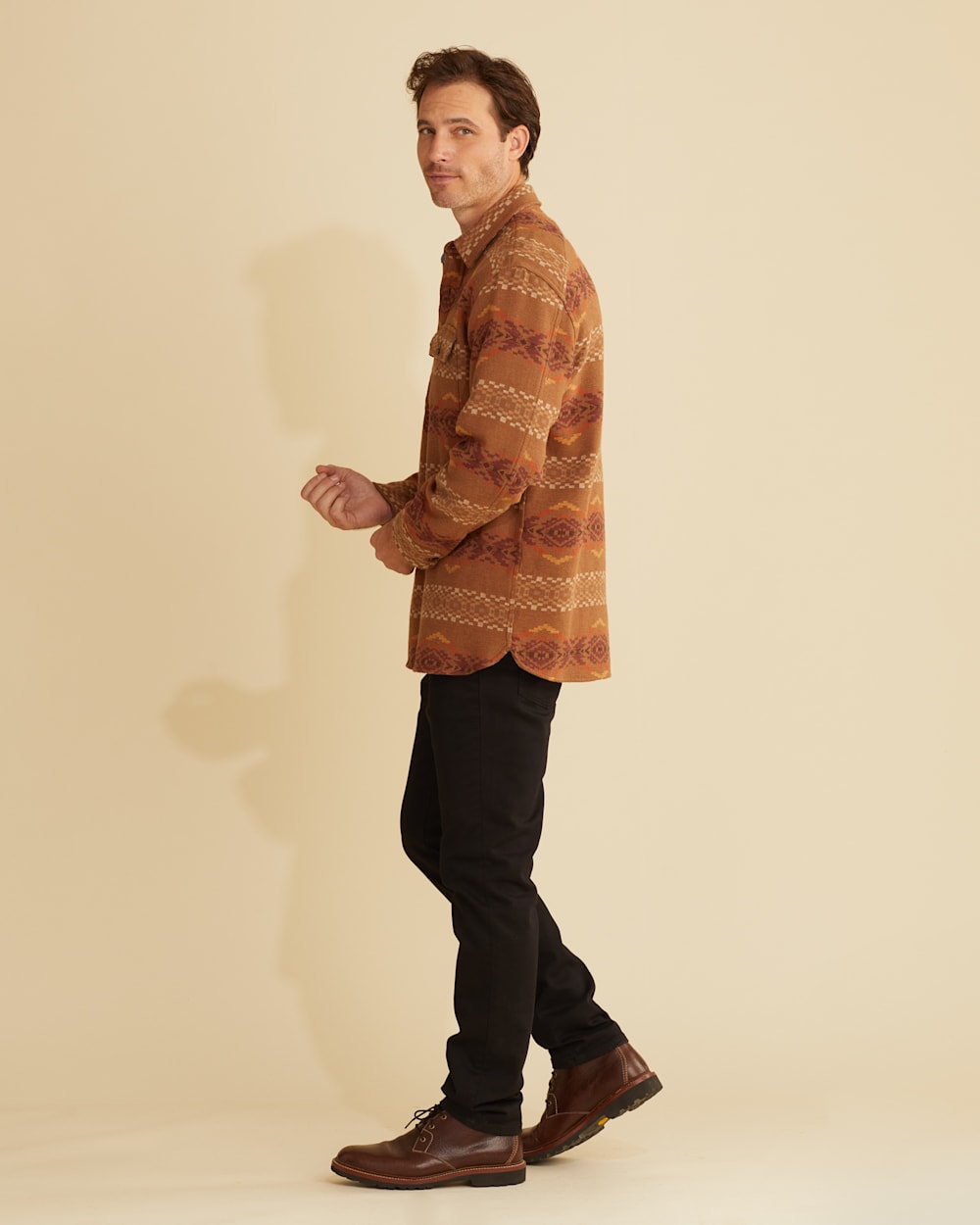 ALTERNATE VIEW OF MEN'S DOUBLESOFT DRIFTWOOD SHIRT IN COCOA/RUST CARICO LAKE image number 4