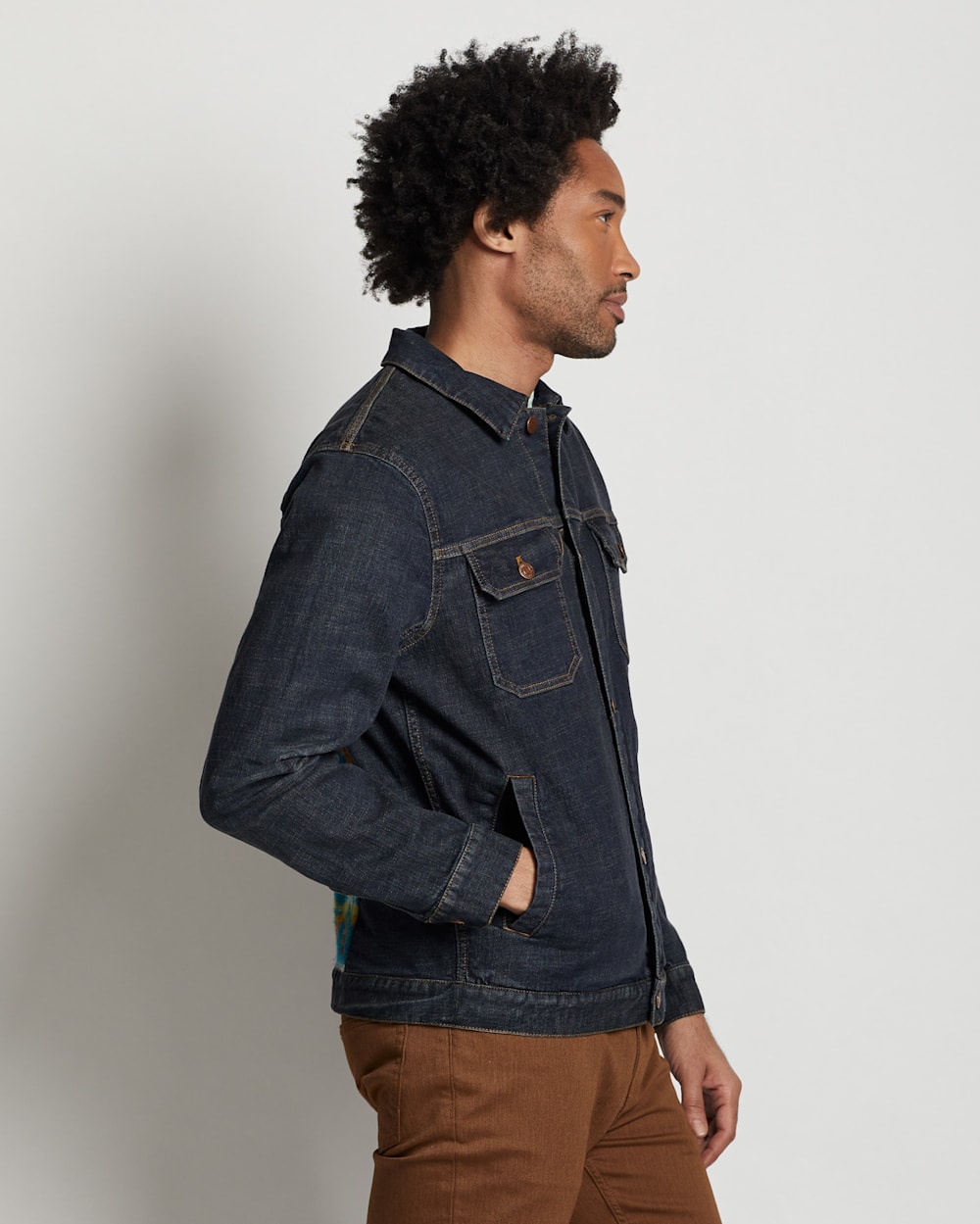 ALTERNATE VIEW OF MEN'S BLUE DENIM JACKET IN DENIM BLUE/SUMMIT PEAK image number 5