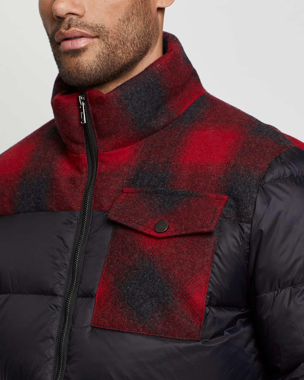 ALTERNATE VIEW OF MEN'S GRIZZLY PEAK PUFFER IN BLACK/RED OMBRE image number 4