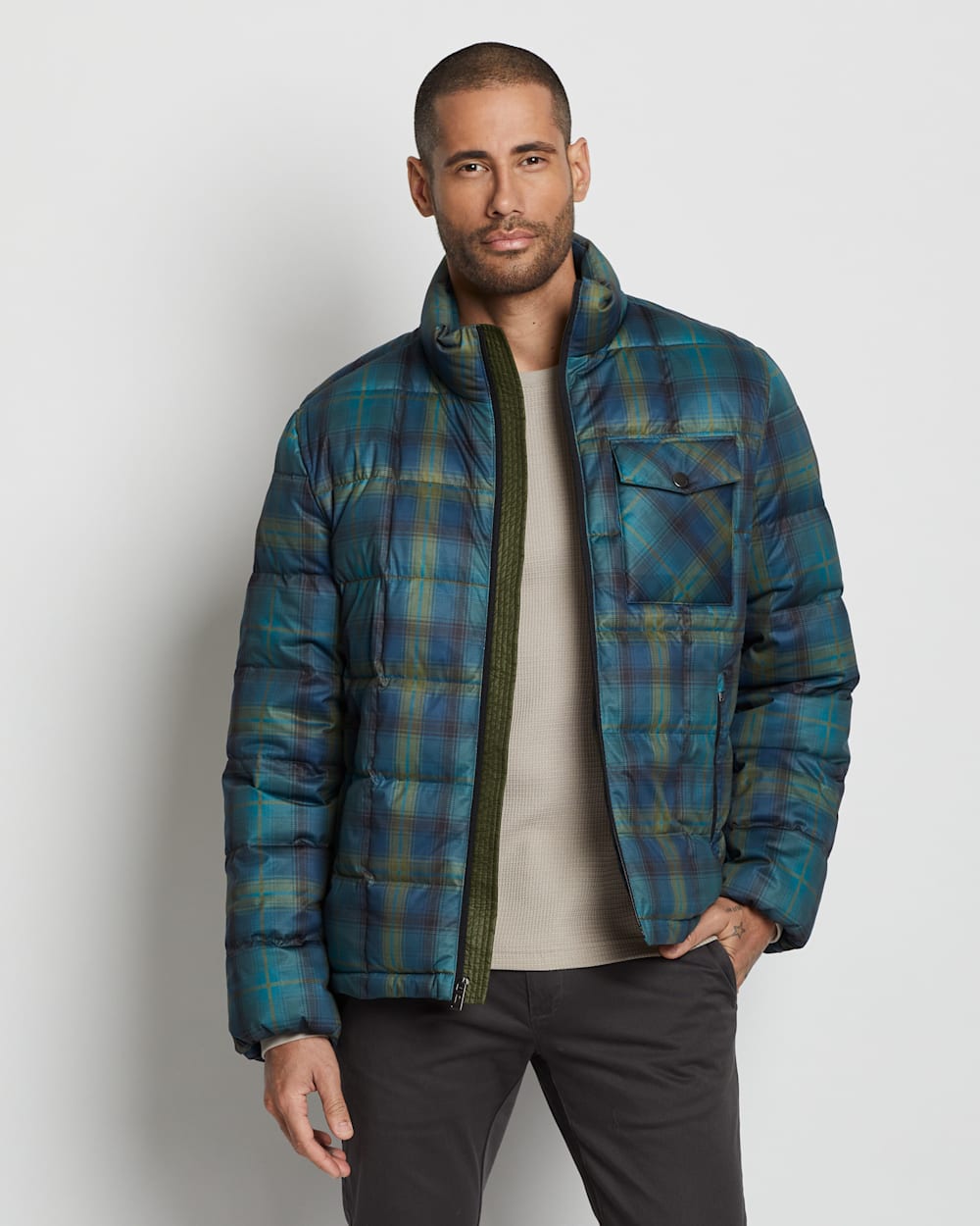 ALTERNATE VIEW OF MEN'S KLAMATH DOWN JACKET IN BLUE/OLIVE PLAID image number 3