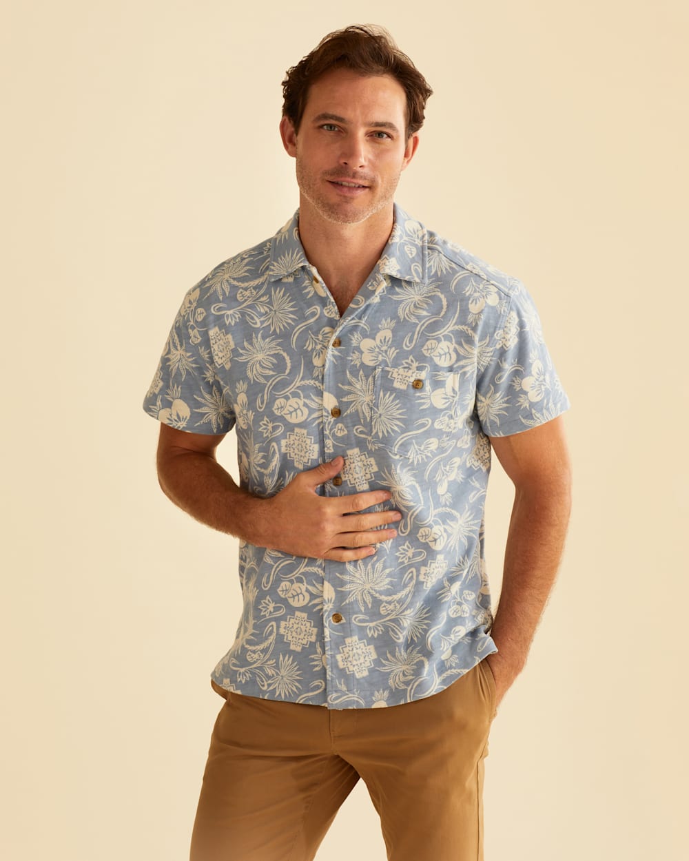 ALTERNATE VIEW OF MEN'S SHORT-SLEEVE WAYSIDE KNIT SHIRT IN SURF BLUE image number 2