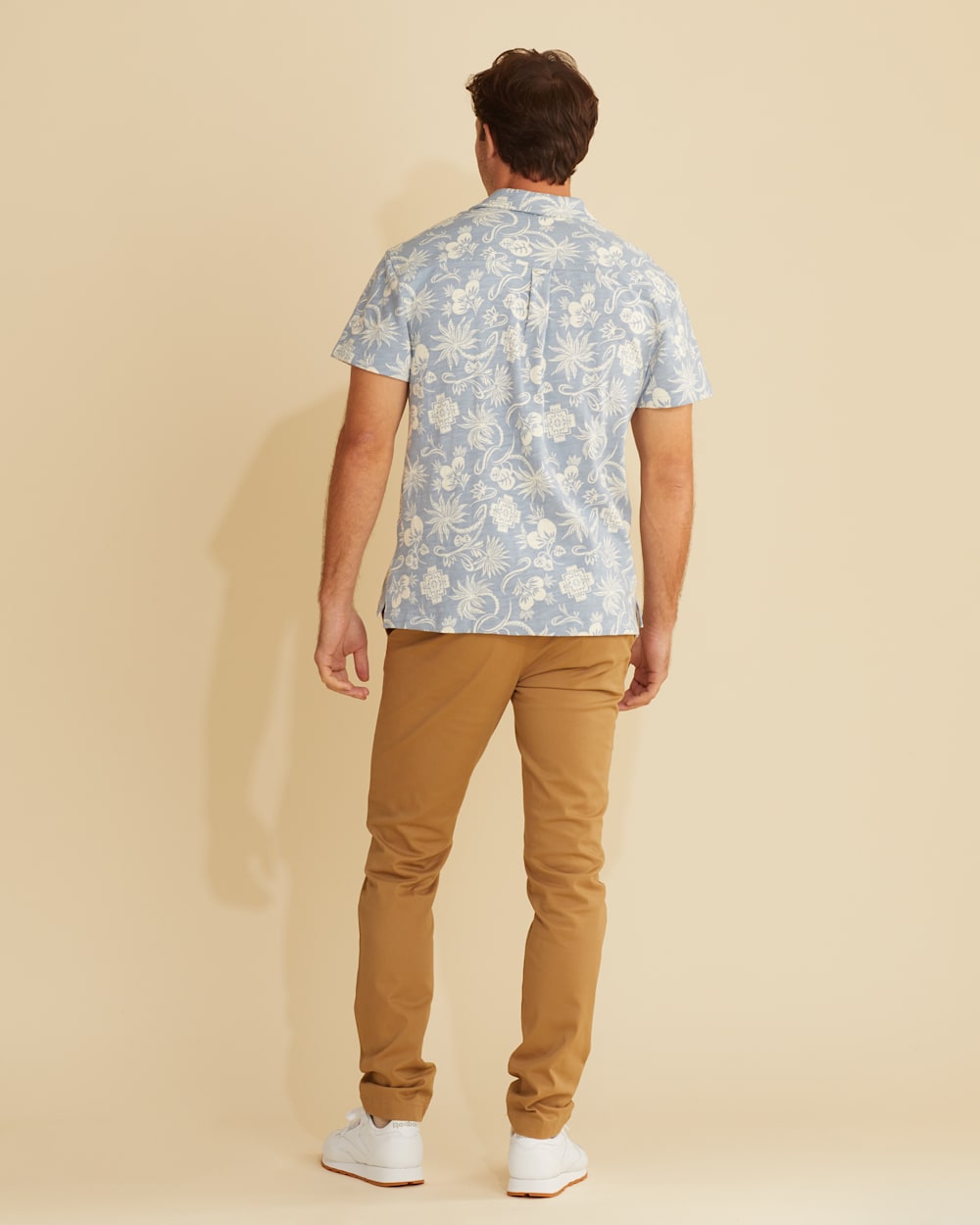 ALTERNATE VIEW OF MEN'S SHORT-SLEEVE WAYSIDE KNIT SHIRT IN SURF BLUE image number 3