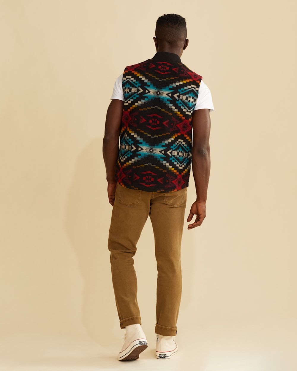 ALTERNATE VIEW OF MEN'S QUILTED ZIP VEST IN BLACK CARICO LAKE image number 3