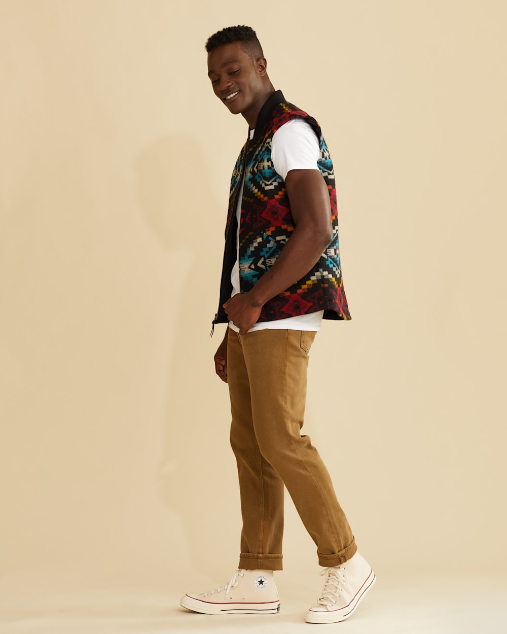 ALTERNATE VIEW OF MEN'S QUILTED ZIP VEST IN BLACK CARICO LAKE image number 4