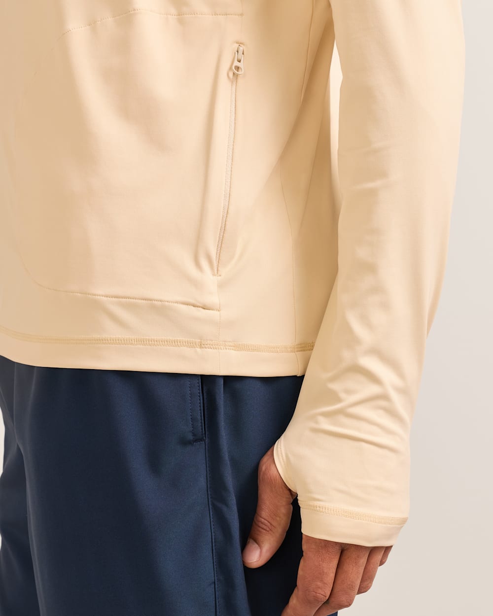 ALTERNATE VIEW OF BIG WAVE UNISEX LONG-SLEEVE RASHGUARD IN SANDSHELL/BIG WAVE image number 5