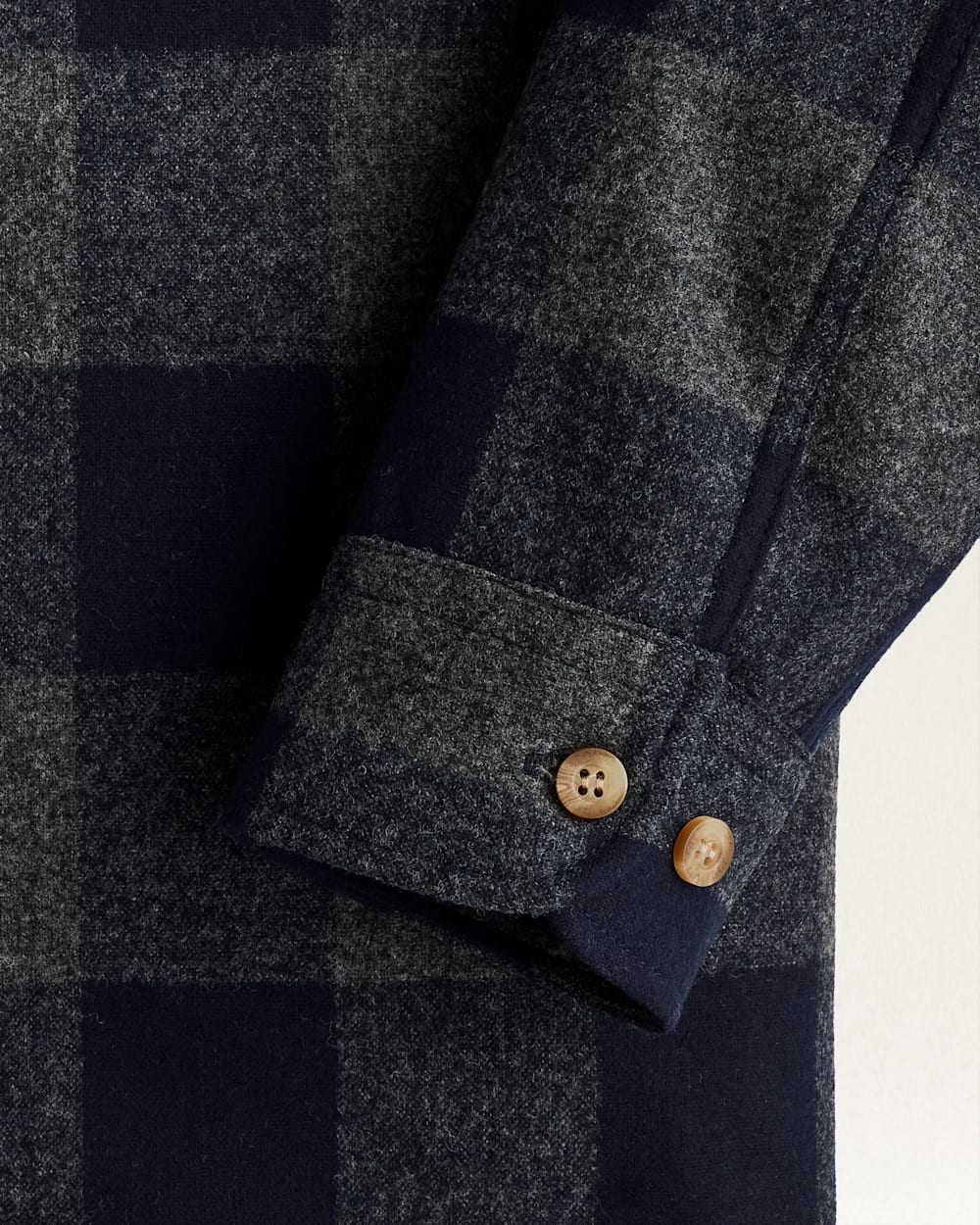 ALTERNATE VIEW OF MEN'S BUFFALO CHECK SCOUT SHIRT IN OXFORD/NAVY image number 3