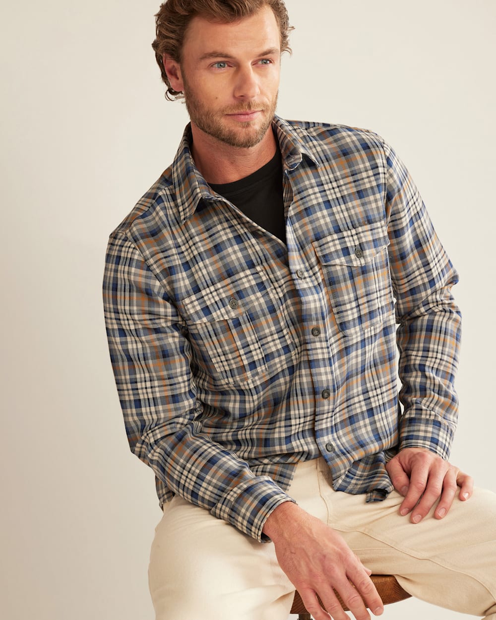 ALTERNATE VIEW OF MEN'S HARRISON MERINO SHIRT IN NAVY/GREY PLAID image number 4