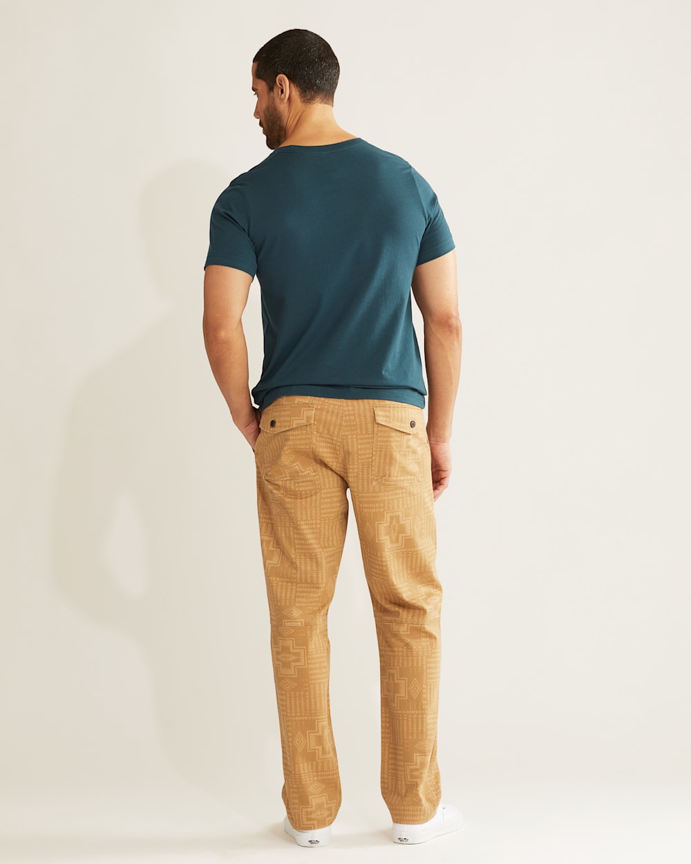 ALTERNATE VIEW OF MEN'S ARCHIVE LOGO GRAPHIC TEE IN ATLANTIC/CREAM image number 3