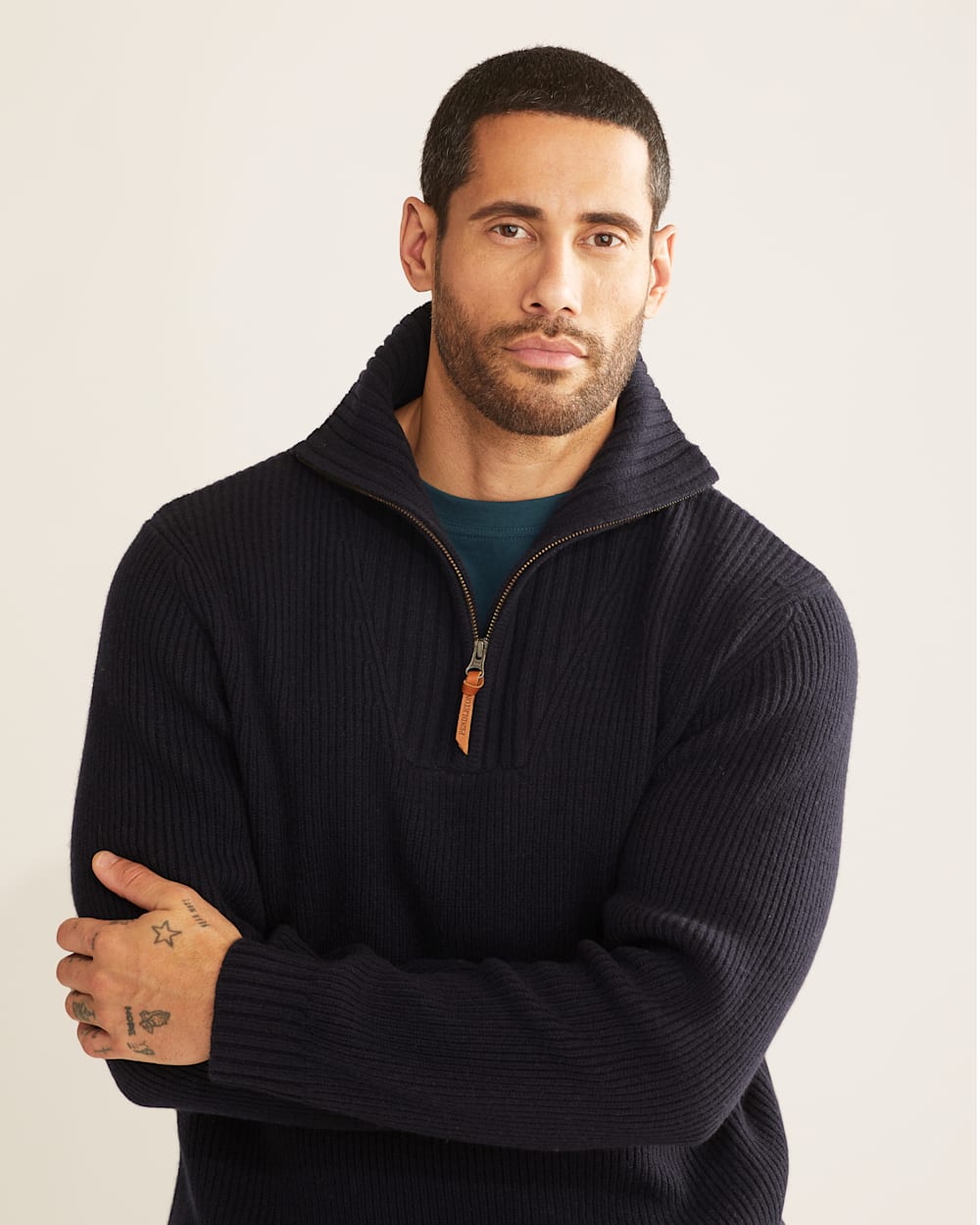 ALTERNATE VIEW OF MEN'S MERINO HALF-ZIP SWEATER IN DARK NAVY image number 4