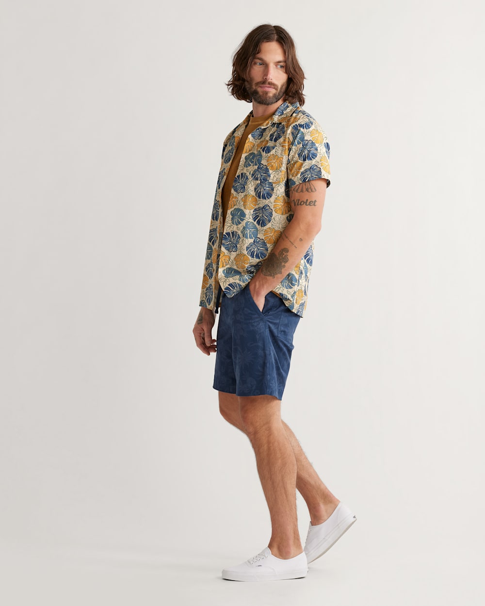 ALTERNATE VIEW OF MEN'S SHORT-SLEEVE ALOHA SHIRT IN TAN MONSTERA image number 2