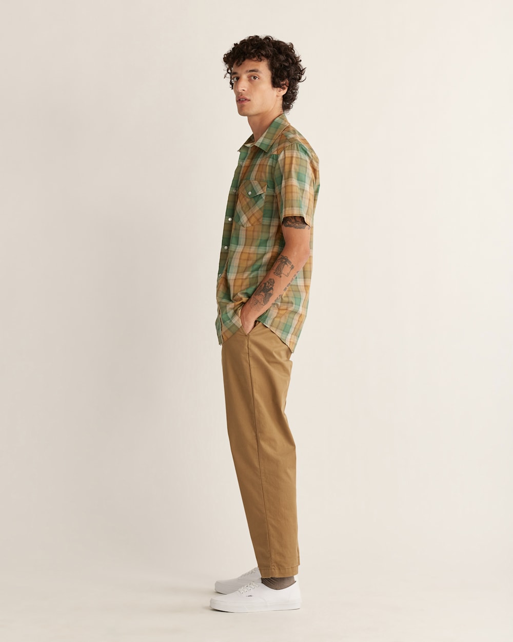 ALTERNATE VIEW OF MEN'S SHORT-SLEEVE BISHOP COTTON SHIRT IN GREEN/GOLD/TAN PLAID image number 2