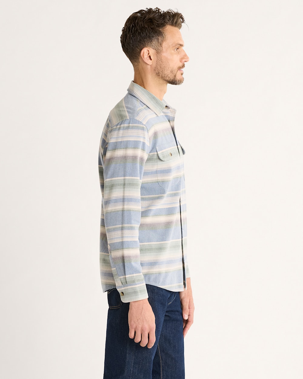 ALTERNATE VIEW OF MEN'S STRIPED BEACH SHACK COTTON SHIRT IN NAVY STRIPE image number 3