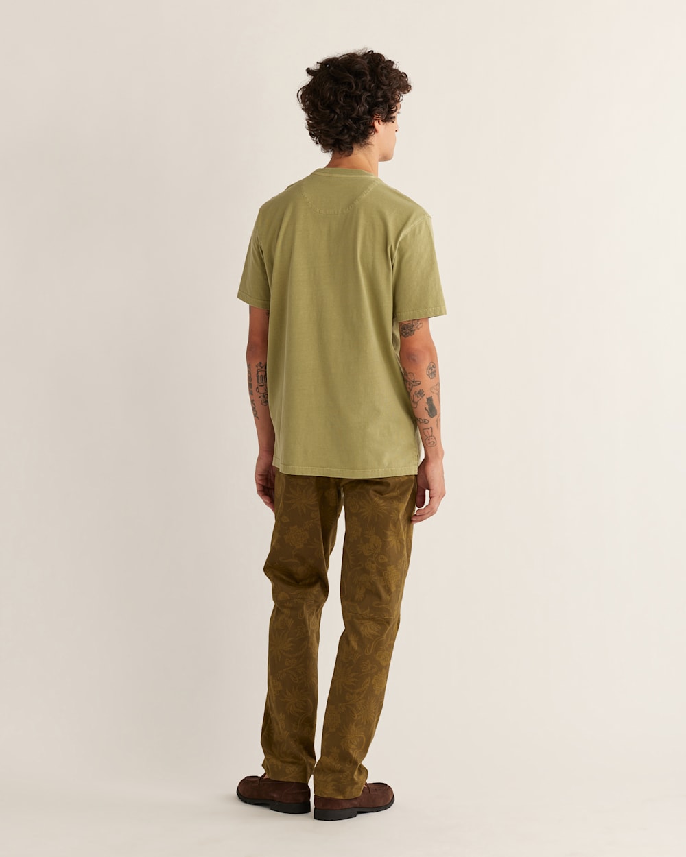 ALTERNATE VIEW OF MEN'S SHORT-SLEEVE DESCHUTES POCKET TEE IN MOSS GREEN image number 3