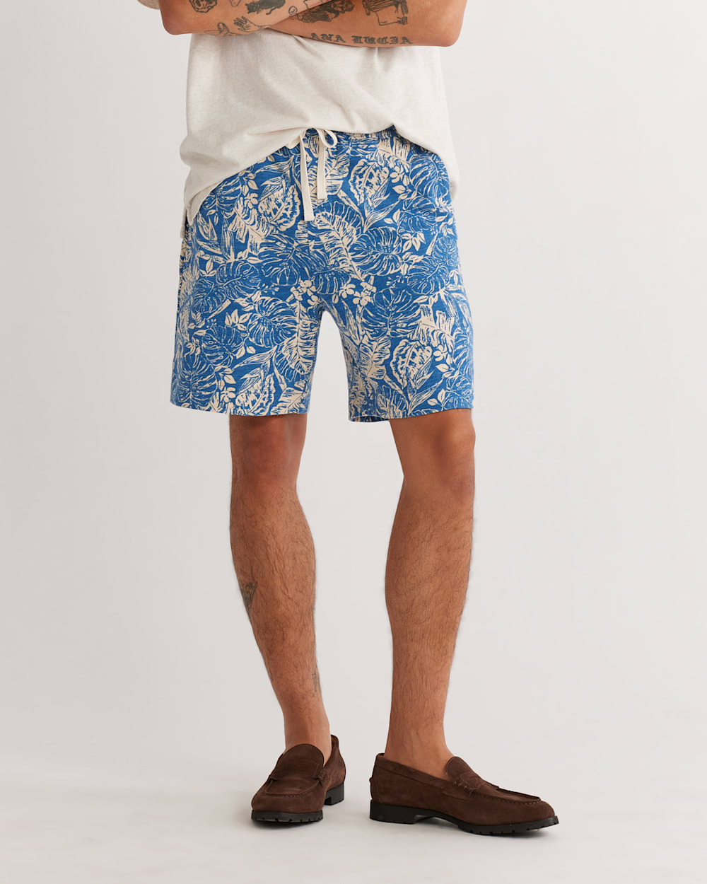 ALTERNATE VIEW OF MEN'S WAYSIDE KNIT SHORTS IN SEASHORE BLUE image number 2