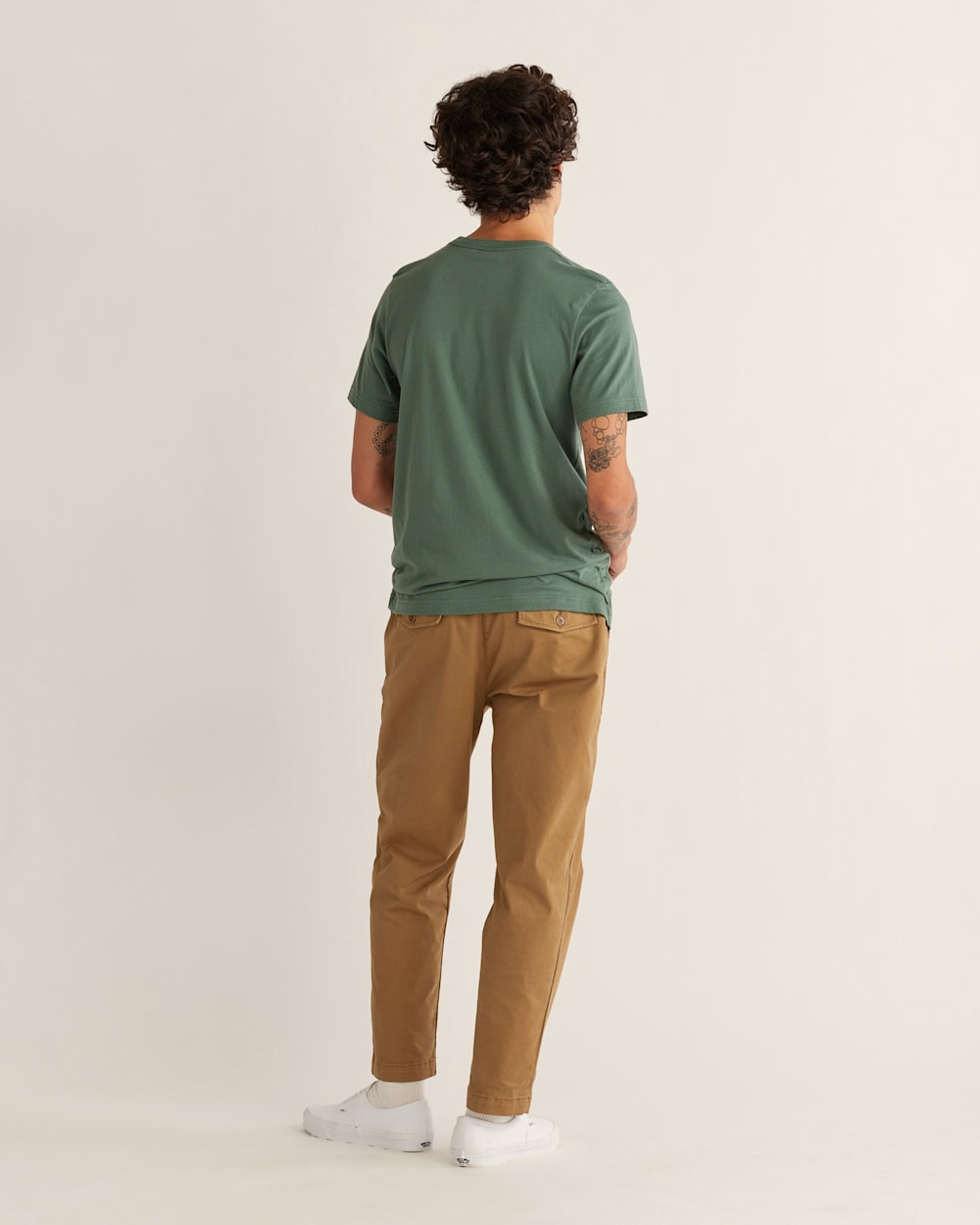 ALTERNATE VIEW OF MEN'S CAMPER GRAPHIC TEE IN PINE/ORANGE image number 3