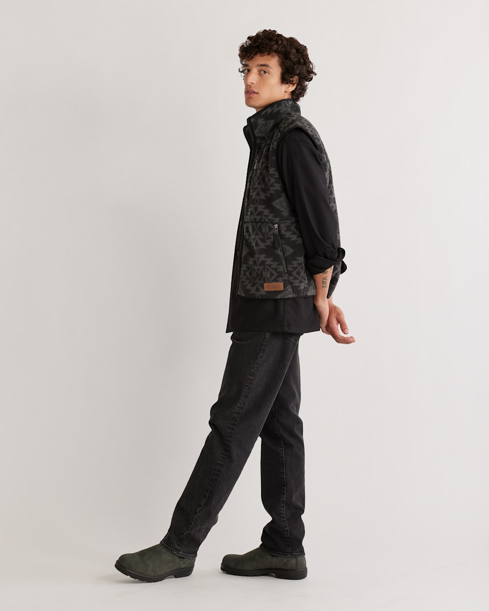 ALTERNATE VIEW OF UNISEX FLEECE VEST IN BLACK SACRED STAR image number 2