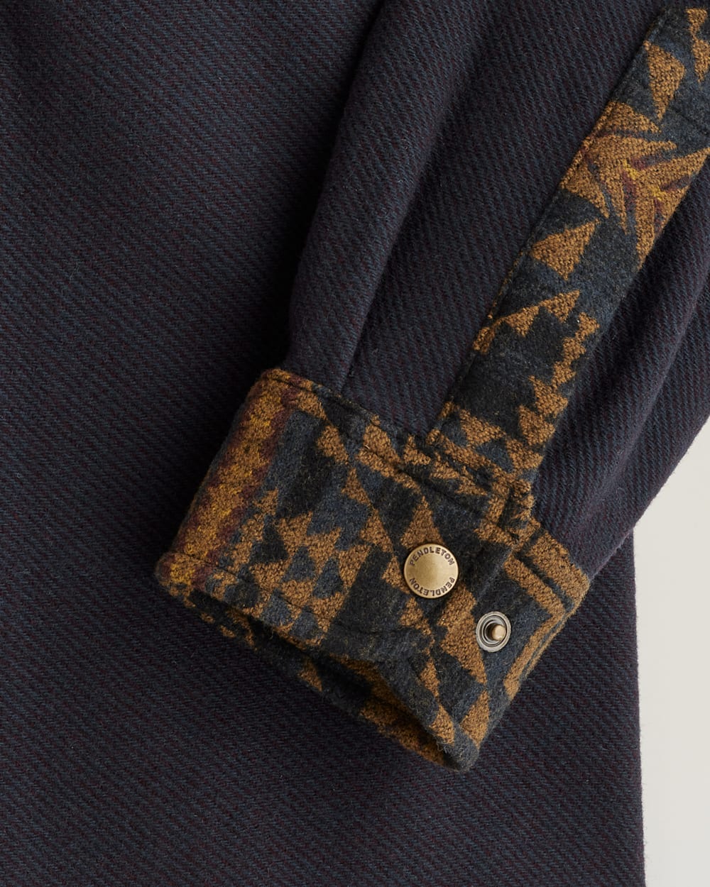 ALTERNATE VIEW OF MEN'S CENTENNIAL HARDING SHIRT IN GREY/MAROON TWILL image number 3