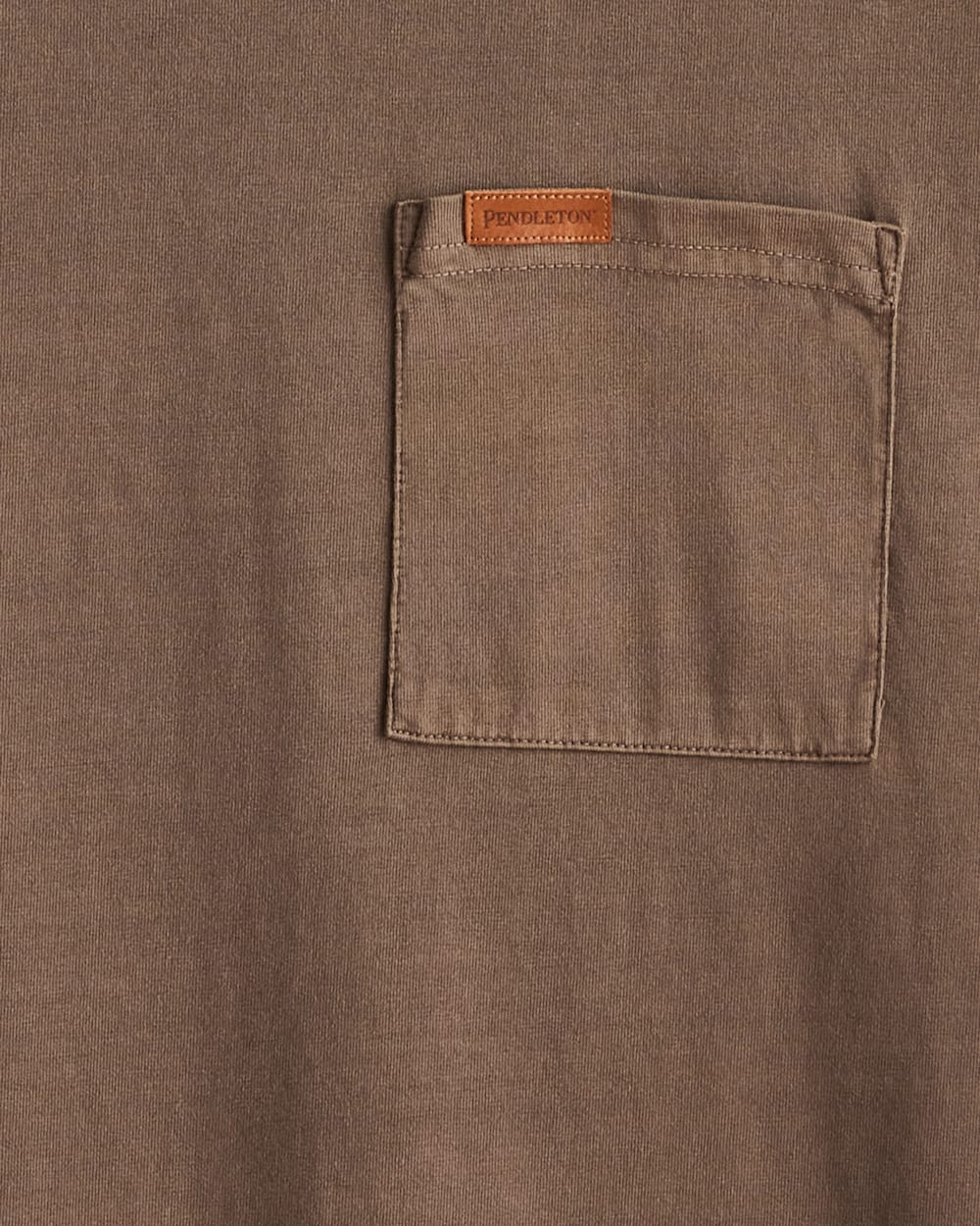 ALTERNATE VIEW OF MEN'S SHORT-SLEEVE DESCHUTES POCKET TEE IN ASH BROWN image number 2
