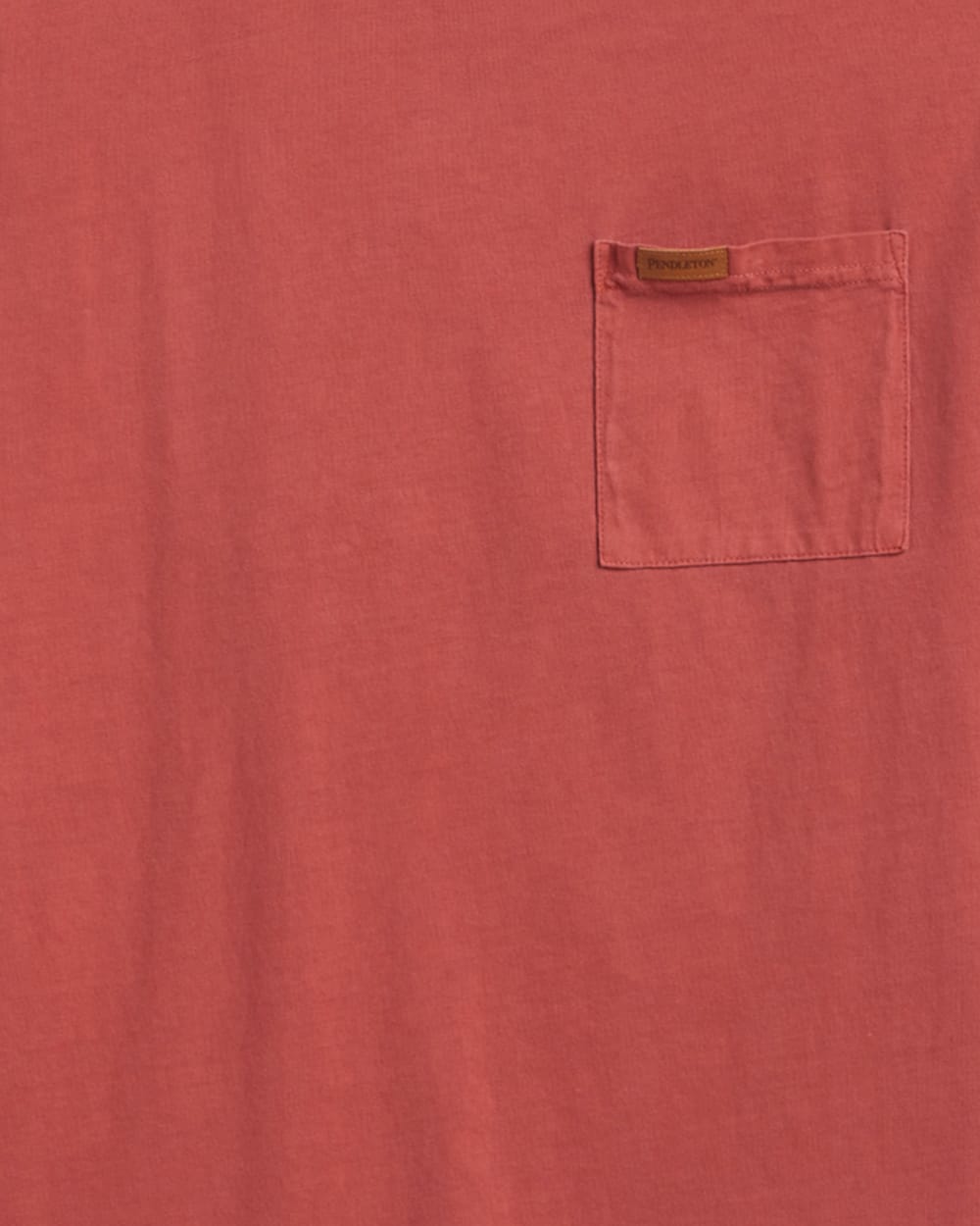 ALTERNATE VIEW OF MEN'S SHORT-SLEEVE DESCHUTES POCKET TEE IN BRICK RED image number 2