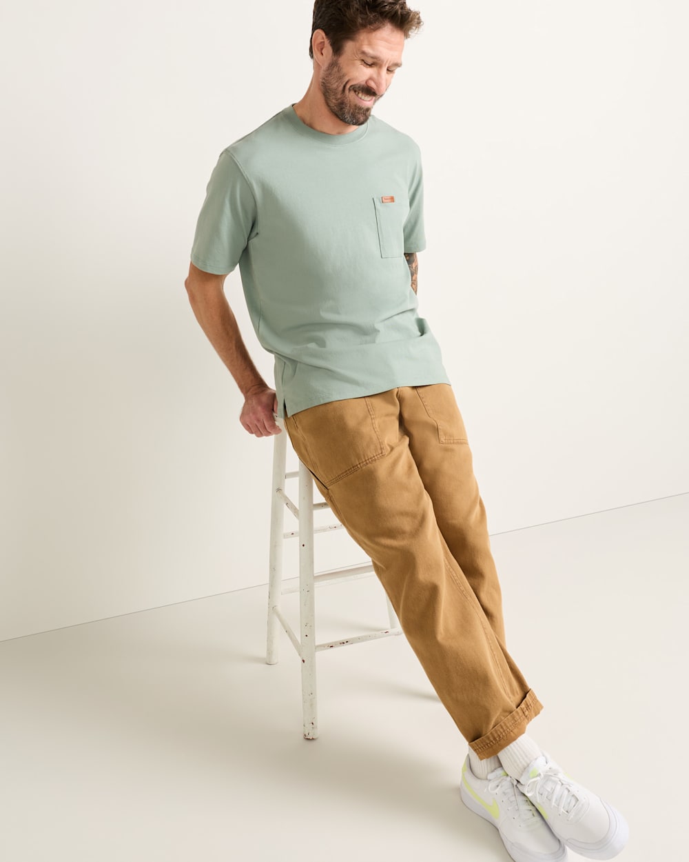 MEN'S SHORT-SLEEVE DESCHUTES POCKET TEE IN SAGE GREEN image number 1