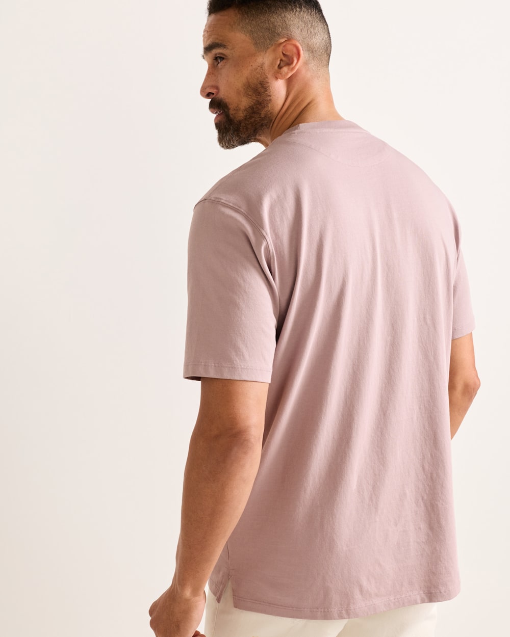 ALTERNATE VIEW OF MEN'S SHORT-SLEEVE DESCHUTES POCKET TEE IN LIGHT PURPLE image number 2