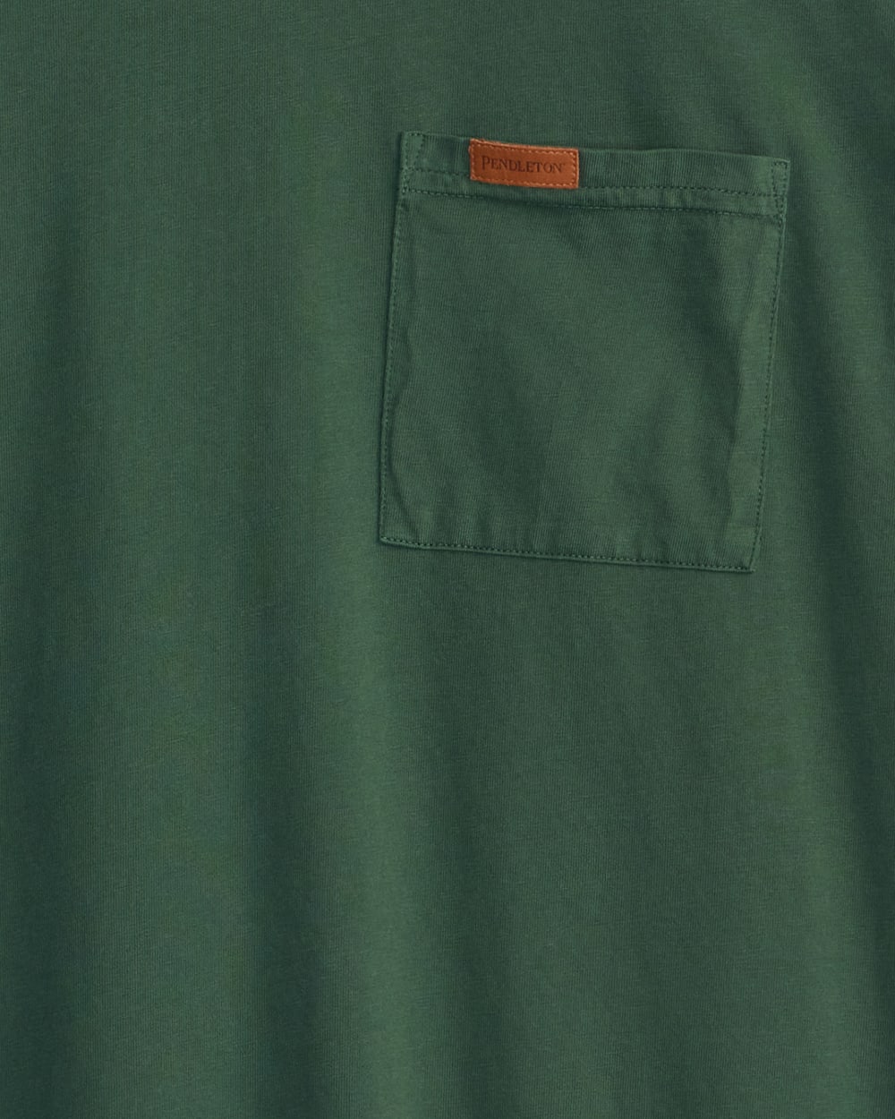ALTERNATE VIEW OF MEN'S LONG-SLEEVE DESCHUTES POCKET TEE IN FOREST GREEN image number 2