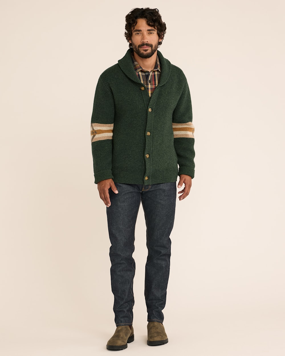 ALTERNATE VIEW OF MEN'S NEHALEM LAMBSWOOL CARDIGAN IN FOREST GREEN image number 6