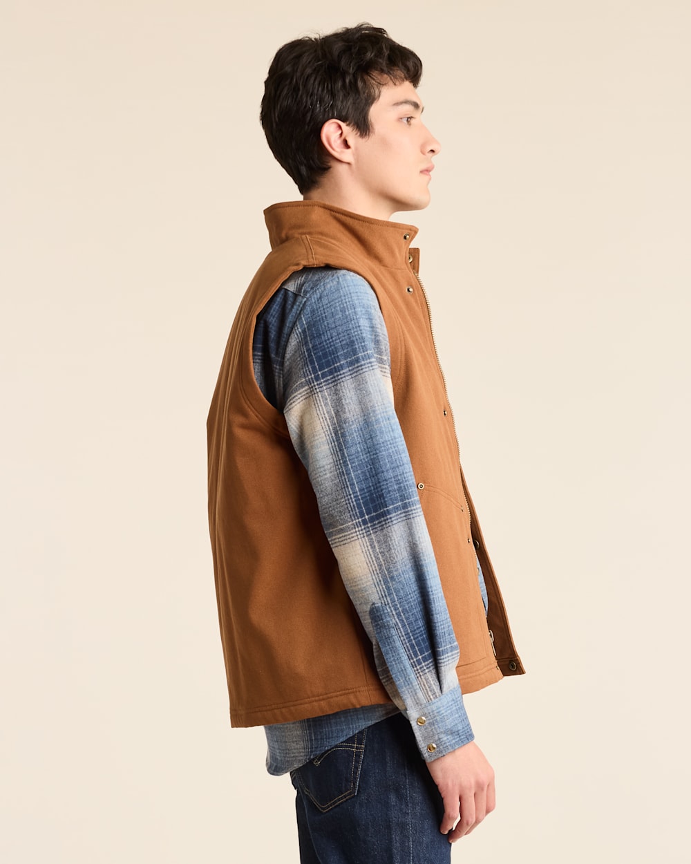 ALTERNATE VIEW OF MEN'S PINE GROVE CANVAS VEST IN WHISKEY image number 2