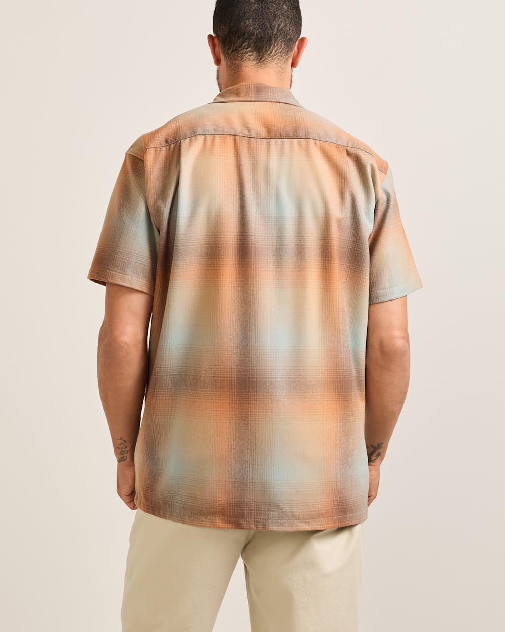 ALTERNATE VIEW OF MEN'S SHORT-SLEEVE PLAID BOARD SHIRT IN TAN/ORANGE OMBRE image number 2
