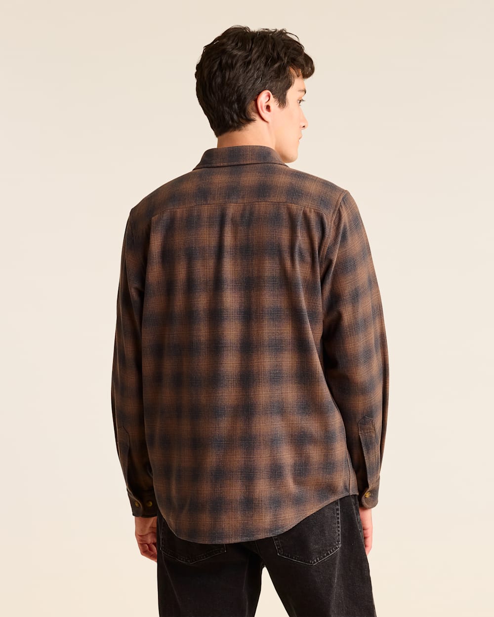 ALTERNATE VIEW OF MEN'S PLAID MERINO LODGE SHIRT IN SLATE/TAN image number 3