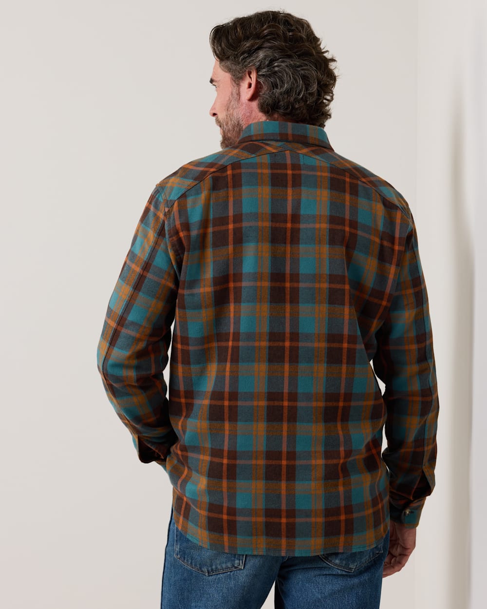 ALTERNATE VIEW OF MEN'S PLAID COTTON FREMONT FLANNEL SHIRT IN SEA BLUE/BROWN image number 5