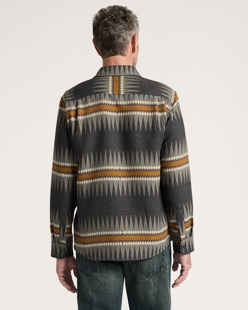ALTERNATE VIEW OF MEN'S SAWTOOTH COTTON CHAMOIS SHIRT IN CHARCOAL image number 2