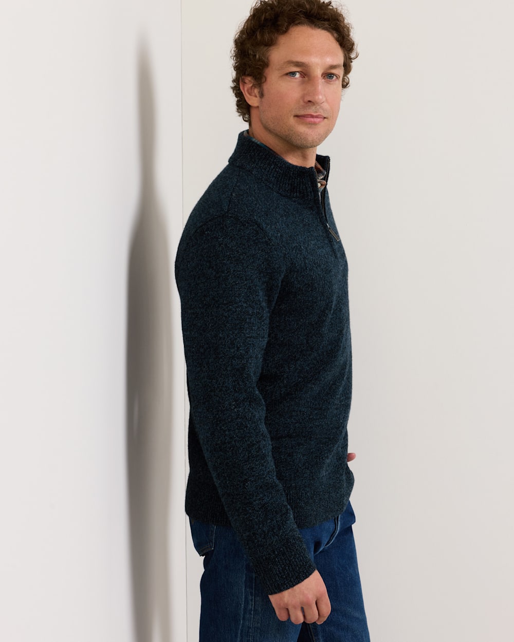 ALTERNATE VIEW OF MEN'S SHETLAND COLLECTION QUARTER-ZIP SWEATER IN INDIGO HEATHER image number 4