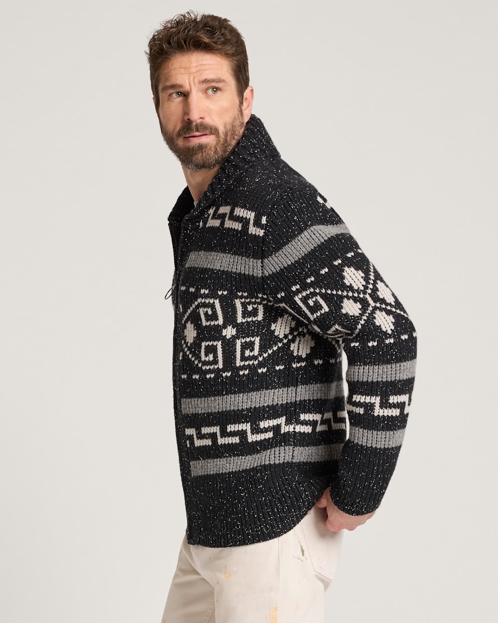 ALTERNATE VIEW OF MEN'S WESTERLEY DONEGAL LAMBSWOOL CARDIGAN IN BLACK image number 3