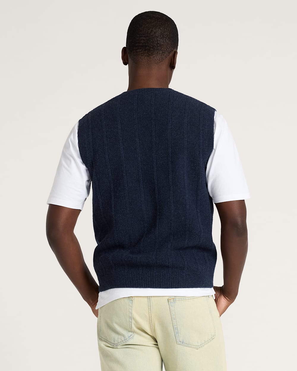 ALTERNATE VIEW OF MEN'S MIXED STITCH MERINO SWEATER VEST IN INDIGO HEATHER image number 2