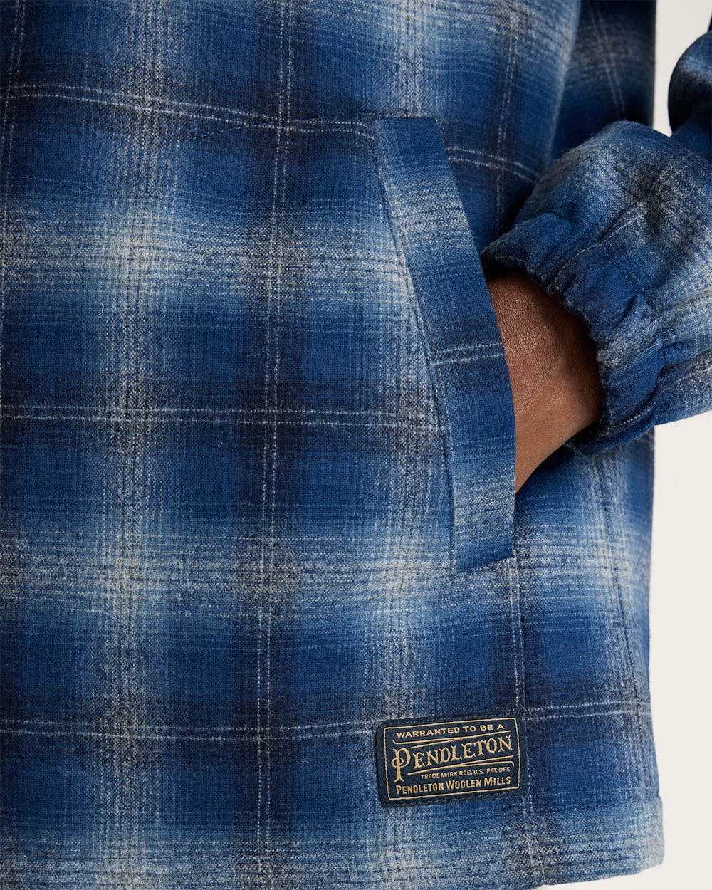 ALTERNATE VIEW OF MEN'S QUILTED WOOL COACHES JACKET IN NAVY OMBRE image number 5