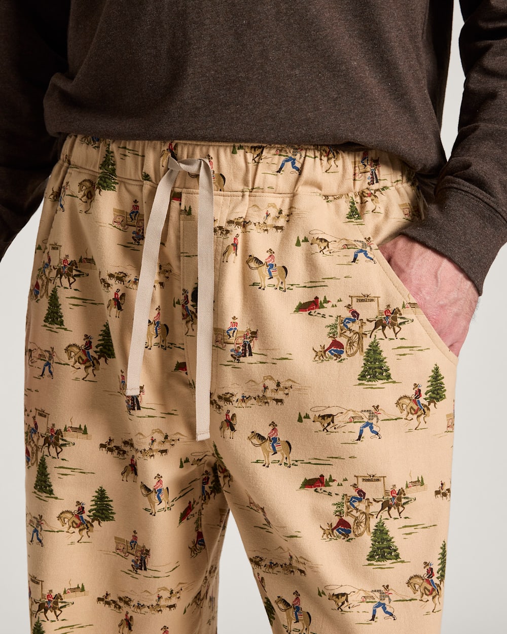ALTERNATE VIEW OF MEN'S RANCH PRINT FLANNEL PAJAMA PANTS IN TAN image number 4