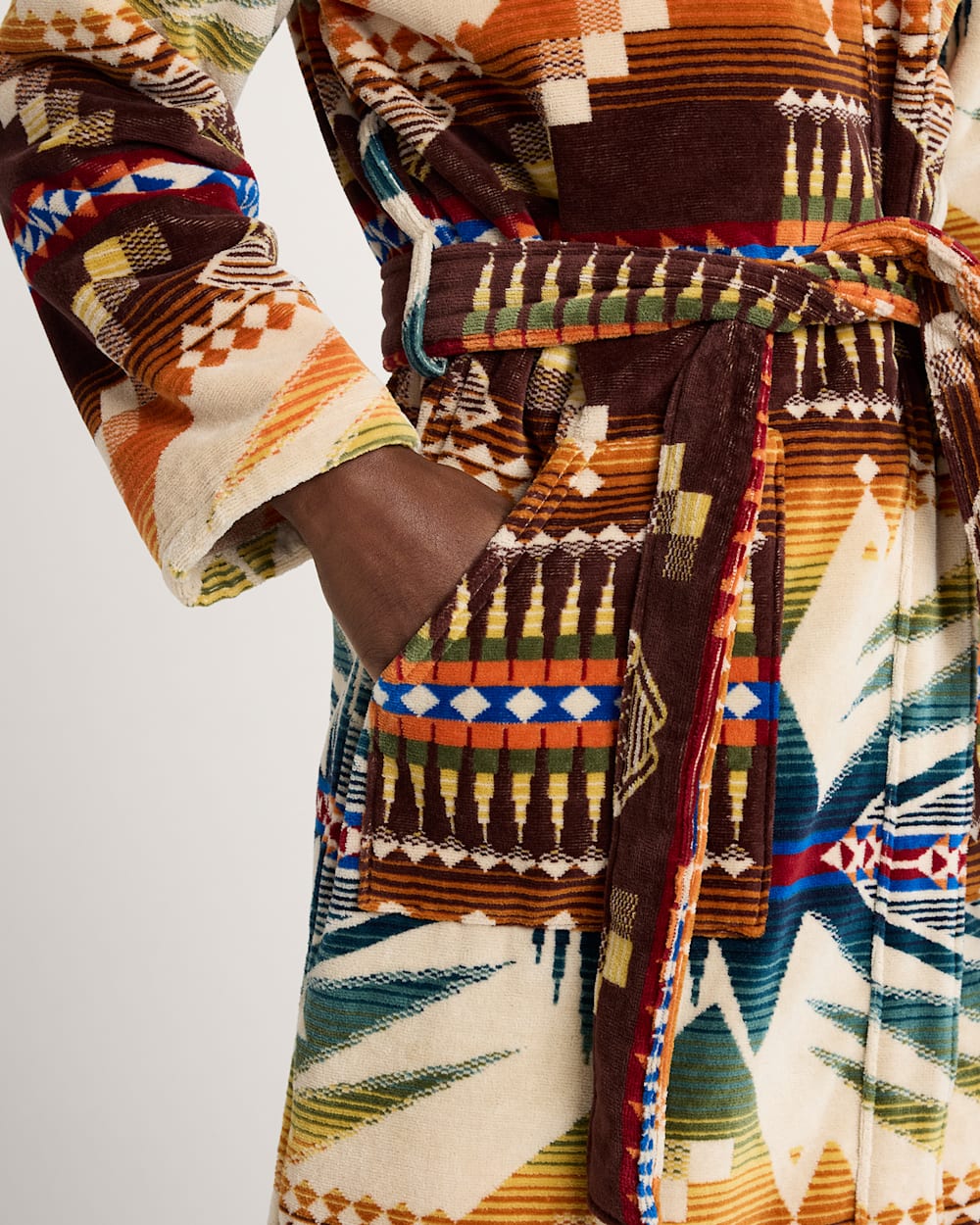 ALTERNATE VIEW OF UNISEX MYSTIC LAKE COTTON TERRY VELOUR BATHROBE IN MULTI image number 5