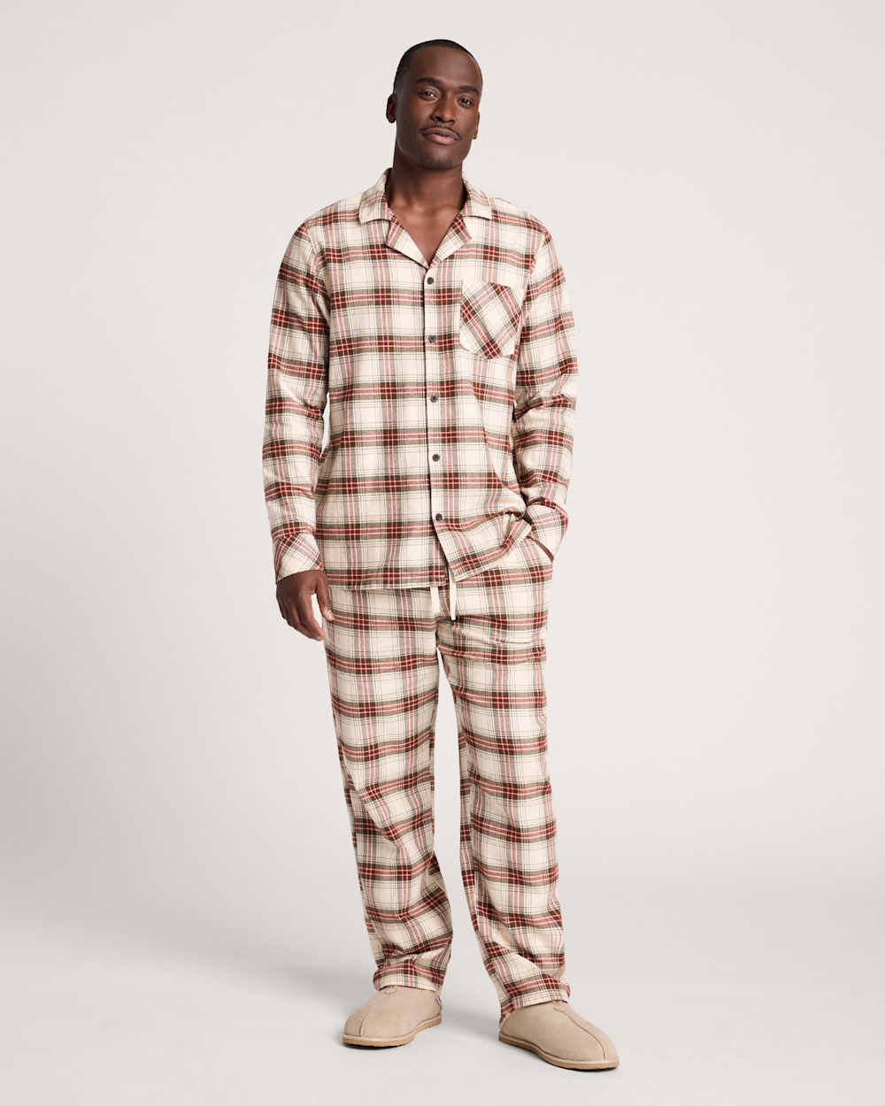 MEN'S MEN'S PLAID FLANNEL PAJAMA SET IN ECRU/RED PLAID image number 1